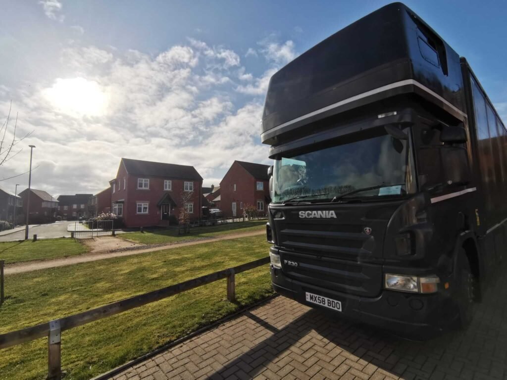 Moving Circle Removals and Storage Wolverhampton (1)